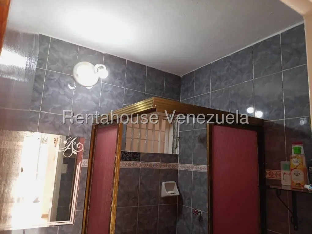 Hermosa Casa en Venta, Ubicada en La Arboleda II Valera - 12