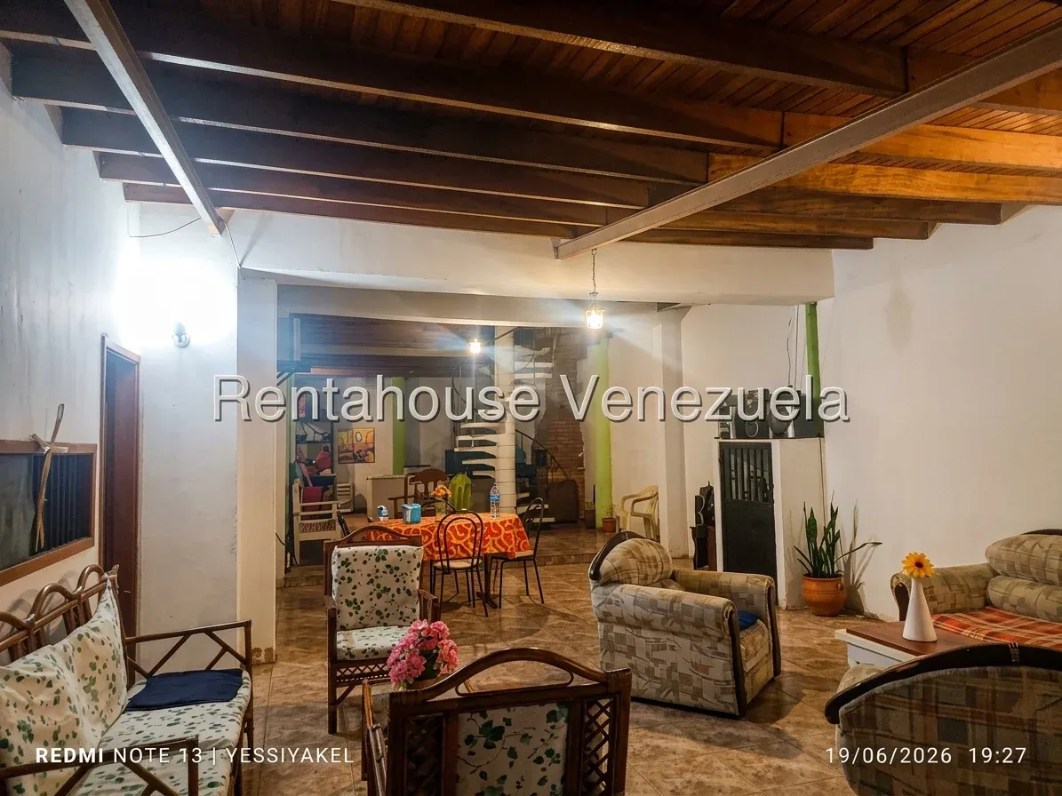 Casa-Duplex en venta, ubicada en San Rafael de Carvajal - 4