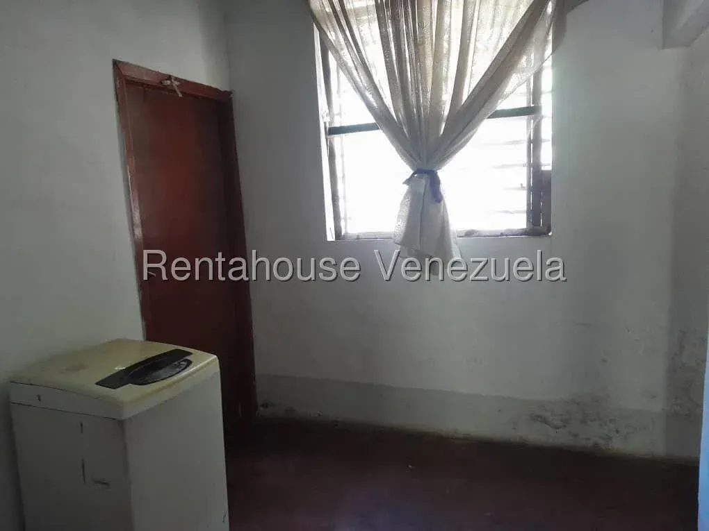Casa Tríplex en venta, ubicada via Quebrada de Cuevas Valera - 13