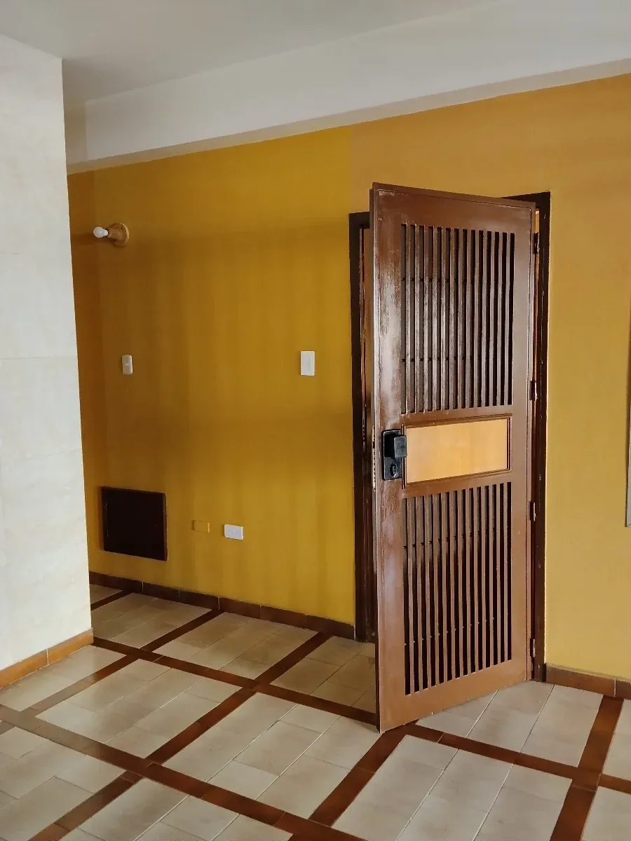 HERMOSO APARTAMENTO TIPO CASA CON ANEXO - 25