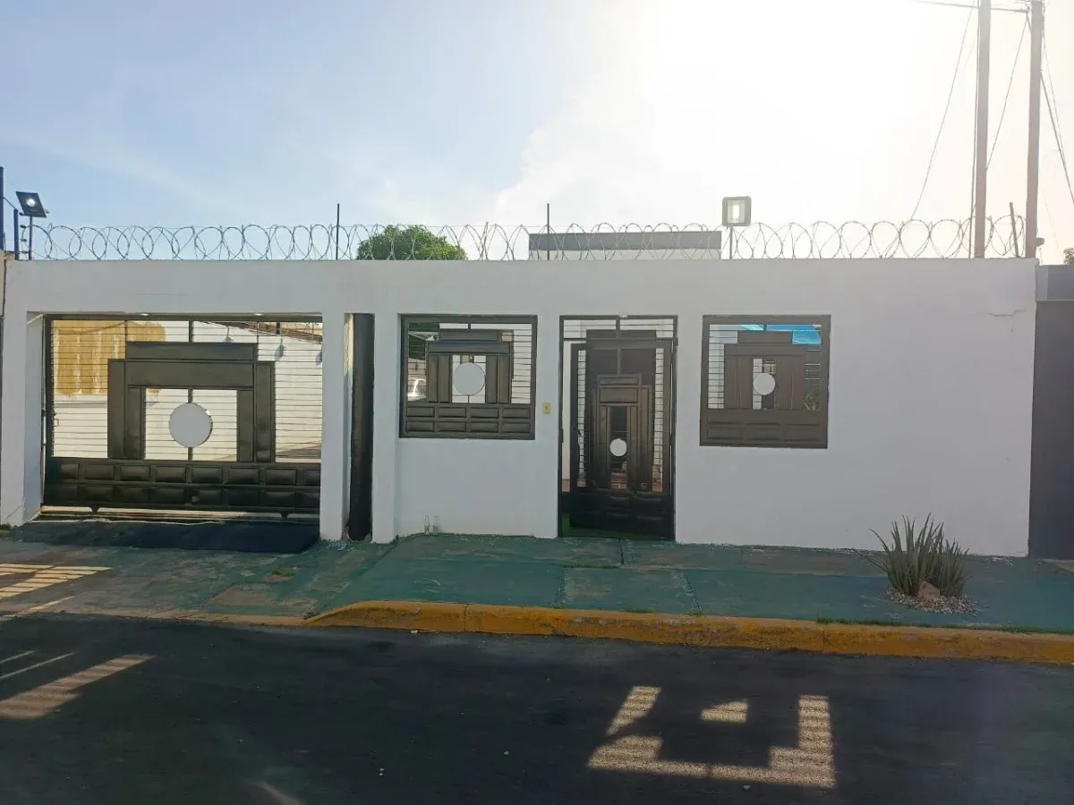 Hermosa casa 228 mts 2 en los Modines - 6