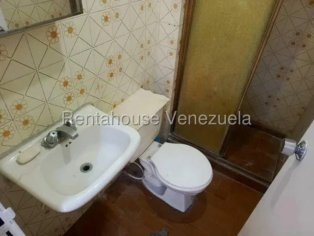 Apartamento en venta piso bajo Parroquia San Juan  - 17