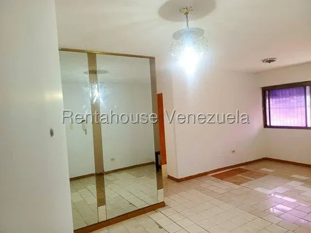 Apartamento en venta piso bajo Parroquia San Juan  - 19
