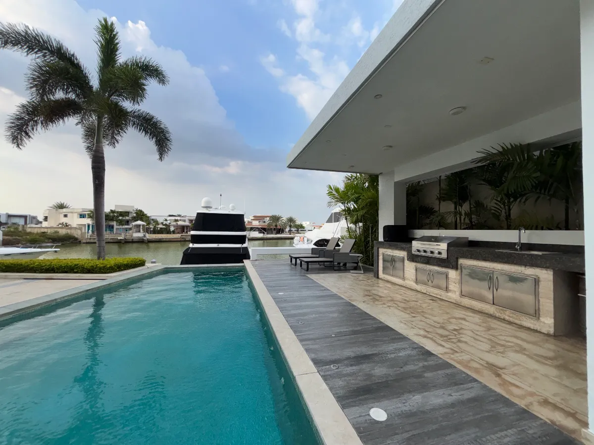 hermosa casa de lujo en las villas de lecheria venezuela - 11