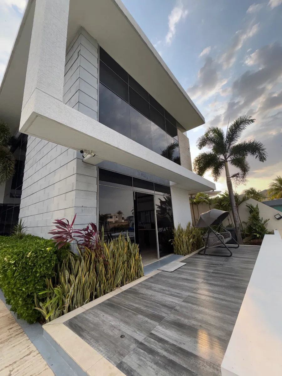 hermosa casa de lujo en las villas de lecheria venezuela - 15