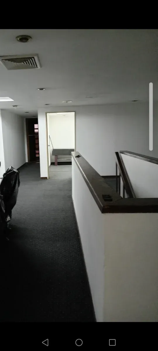 Excelente e inmejorable punto comercial en pleno centro de Caracas - 2