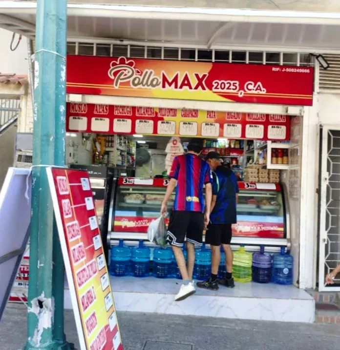 Se vende local comercial de 22 mts² con baño más fondo de comercio mobiliario nuevo y inventario  - 4