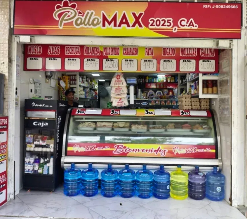 Se vende local comercial de 22 mts² con baño más fondo de comercio mobiliario nuevo y inventario  - 6