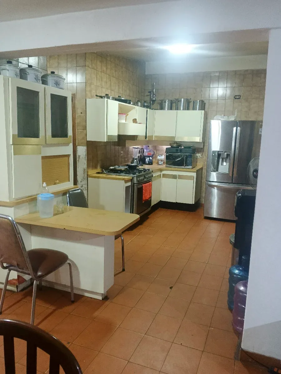 VENTA DE CASA PARA REMODELAR EN LA COROMOTO. Codigo de publicación en la página #26-17475