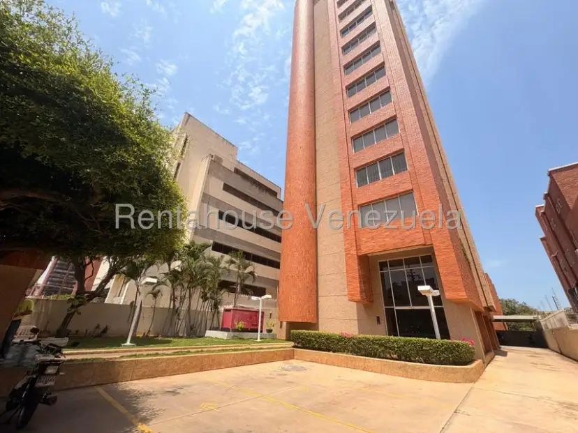 Apartamento en venta  en La Lago  26-16479