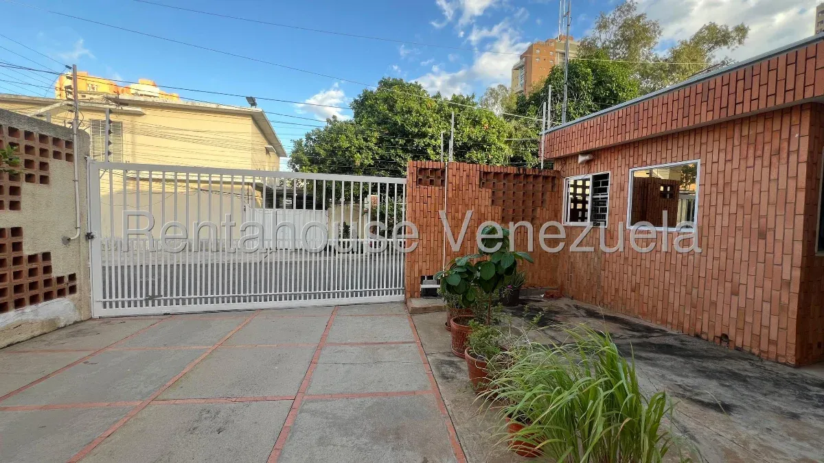 Comercial (Edificio galpon) en Venta en Las Mercedes - 2