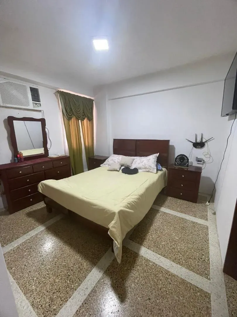 Vende Amplio Apartamento en Residencias Araguaney - 7