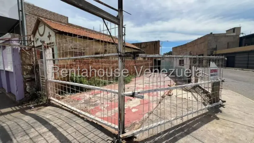 BR Terreno en venta en Avenida la limpia