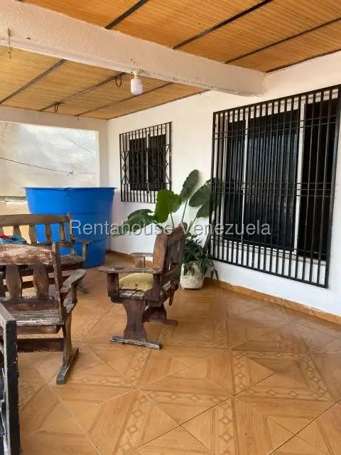  casa en venta en Pomona 