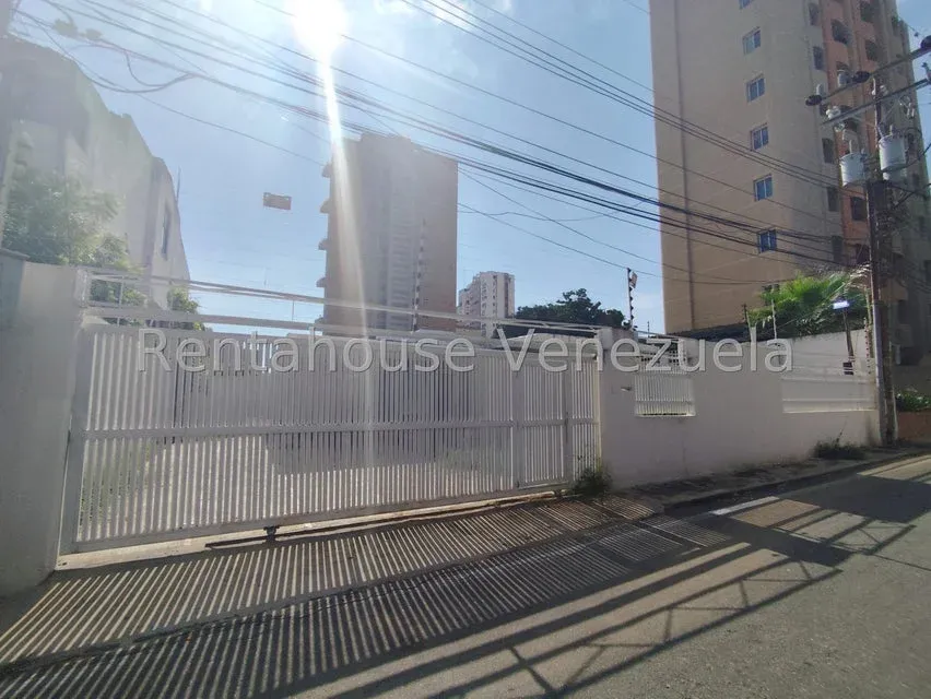 Casa Comercial en venta en Avenida Bella Vista 27-1364 - 2