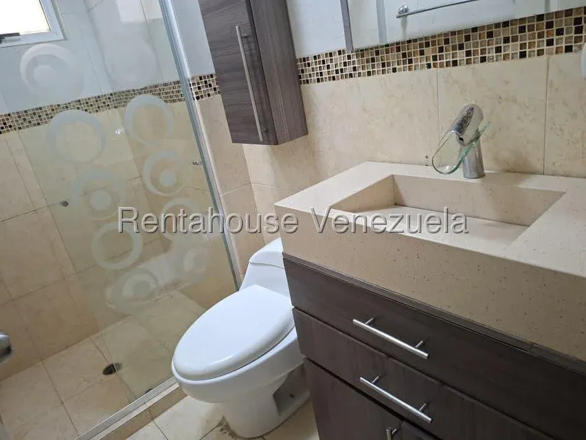 Apartamento en Venta Lago Country Avenida Milagro Norte # - 8