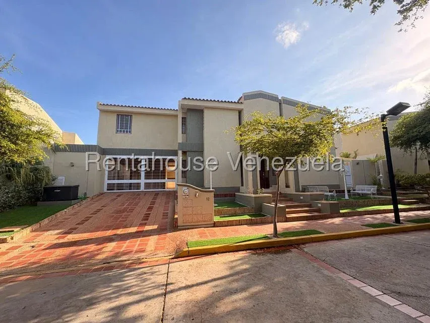 casa en venta en Villa Antanona doral norte 