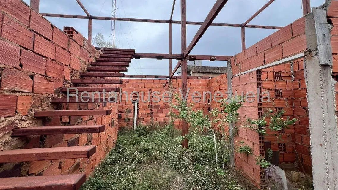 Terreno en venta en Via La Concepcion #27-207 - 2