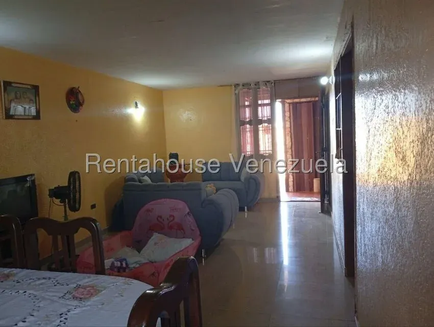 BR Apartamento en venta en AVENIDA RAUL LEONI  - 2