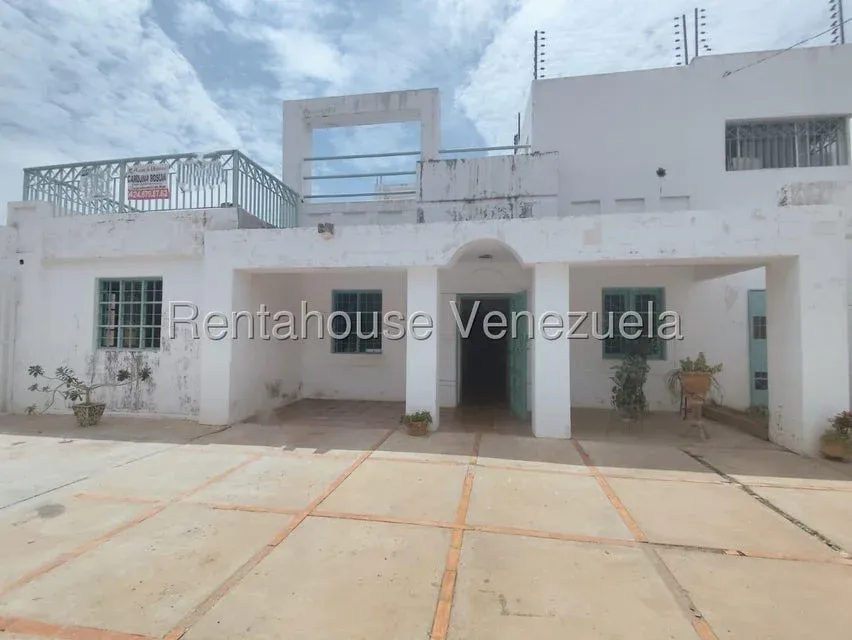 Casa comercial en venta en Tierra Negra 25-21795
