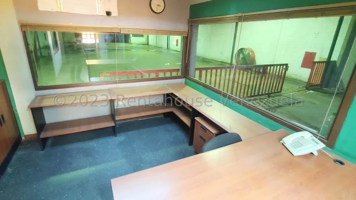 Galpon comercial en venta en Circunvalacion Dos  - 8
