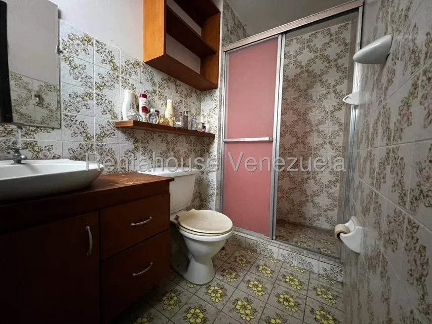 BR   Apartamento  en venta en av goajira  27-2806 - 3