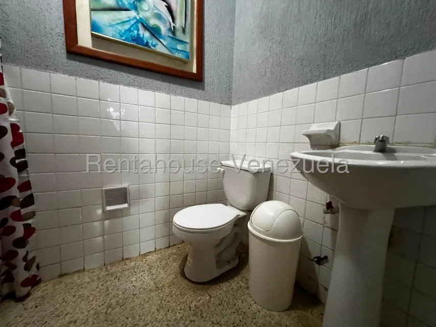   27-3283 apartamento en venta en El Milagro  - 8