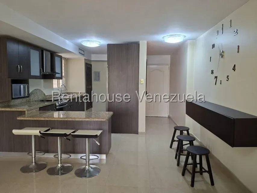 BR    #27-503 apartamento en venta en Avenida Milagro Norte   - 5