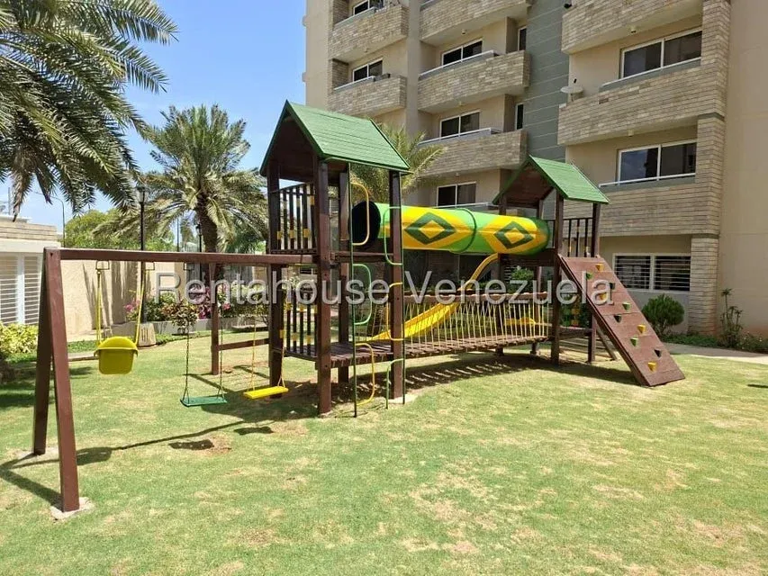 BR    #27-503 apartamento en venta en Avenida Milagro Norte   - 8