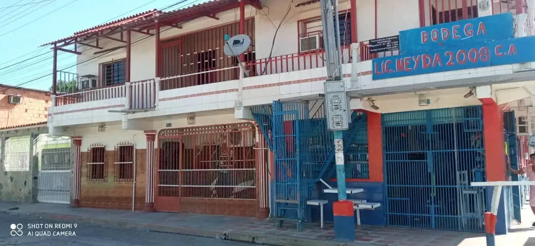 Se vende Casa Comercial en Zona Sur de Valencia  - 19