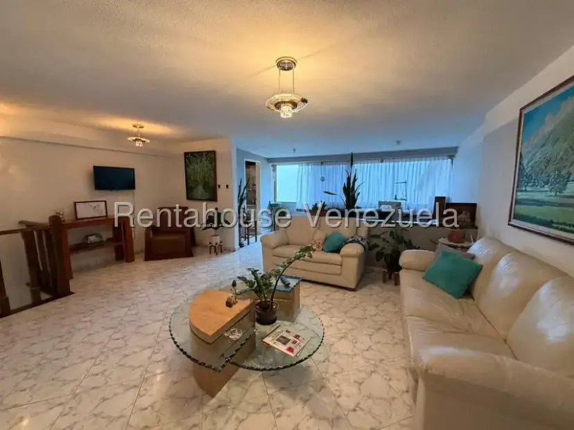 Apartamento Duplex en venta San Antonio de los Altos Rosalito Urb cerrada Karely Carrillo RAH