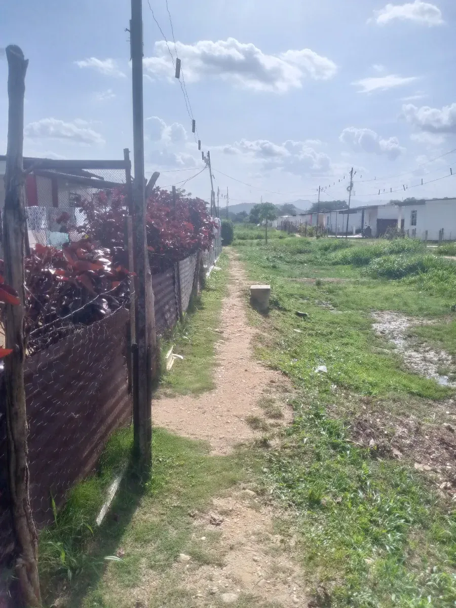 En venta una petrocasa con detalles dentro de una comunidad última casa de la hilera - 6