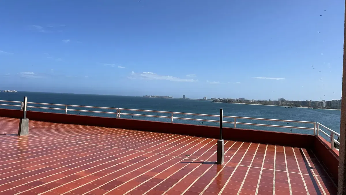 Apartamento En Venta En Obras Gris Para Remodelar - 2