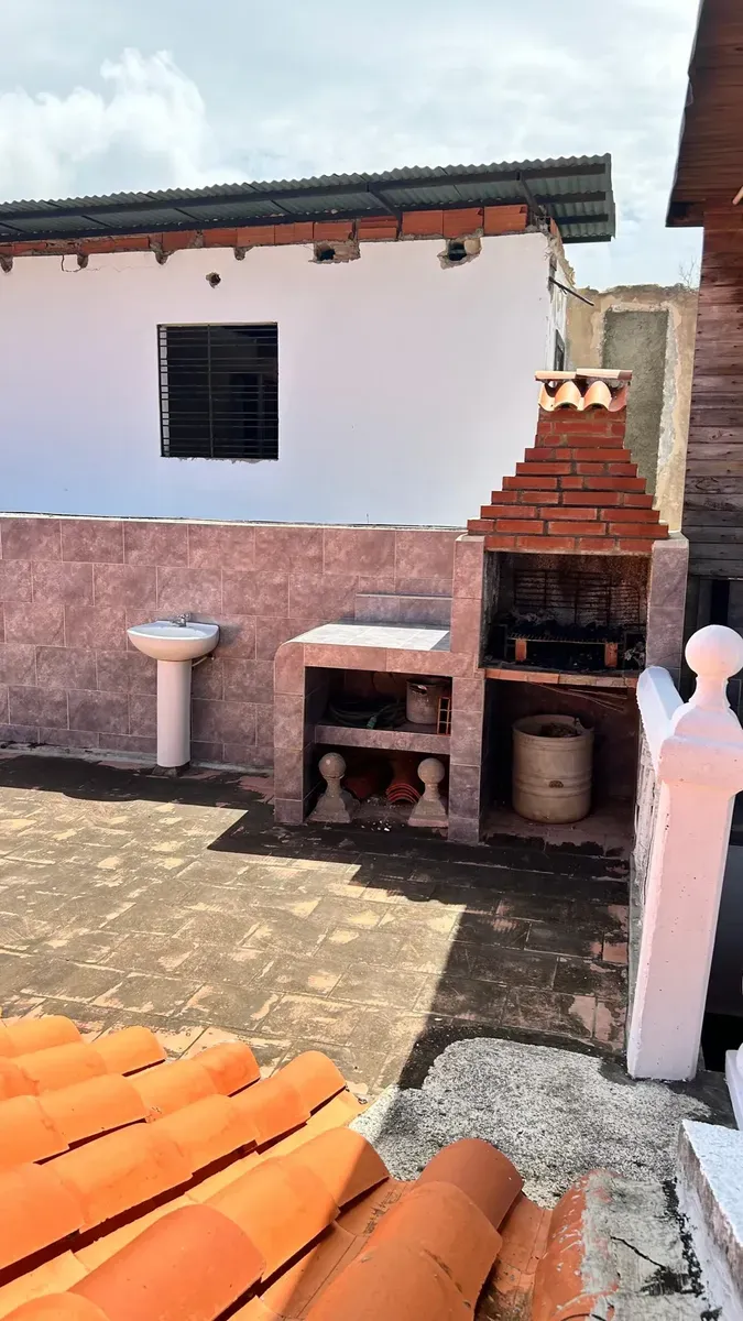 Atractiva Casa En Venta, En Playa El Agua - 6