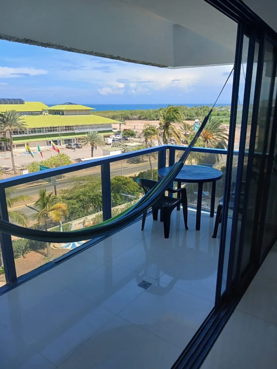 Apartamento remodelado, con vista al Mar, Porlamar , Nueva Esparta - 2