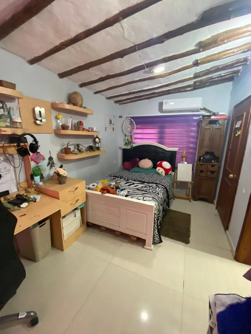 Dos propiedades integradas en una, conjunto residencial privado con piscina y planta eléctrica. - 13