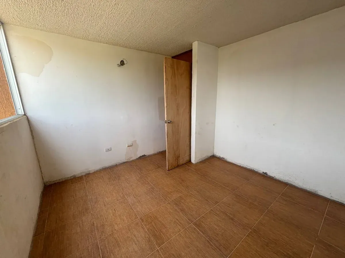 JI 27-1888. EN VENTA APARTAMENTO DE 76m2  EN OBRA LIMPIA UBICADO  EN GUATIRE - 13