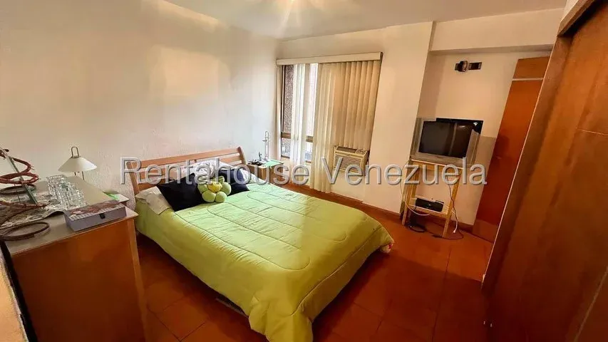 JI 27-3997. EN VENTA APARTAMENTO DE 136M2 UBICADO EN LA URBINA - 18