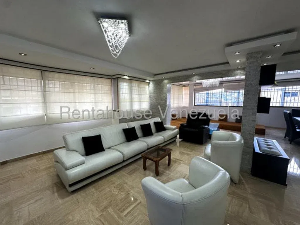 JI 27-4016. EN VENTA PENT HOUSE DE 100m2 UBICADO EN CHACAO.