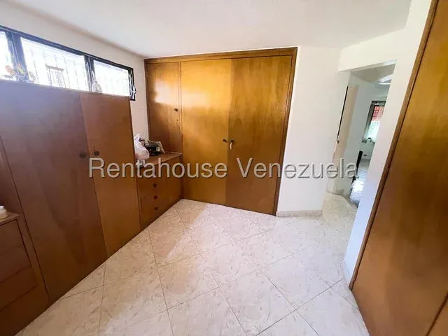 JI 27-4682. EN VENTA CASA DE 396m2  UBICADA EN LA ZONA DE MACARACUAY - 20