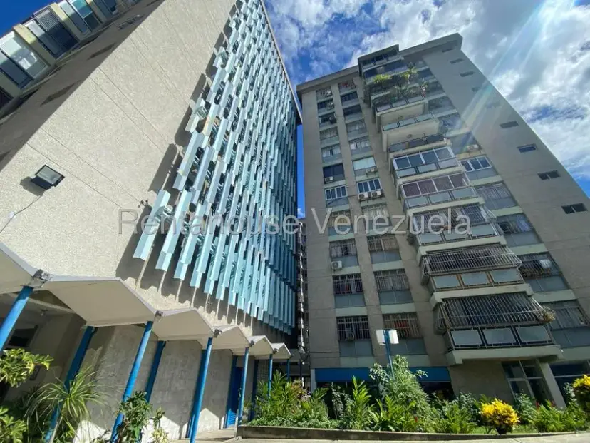 JI 27-5379. EN VENTA APARTAMENTO DE 140M2 UBICADO EN ALTAMIRA SUR