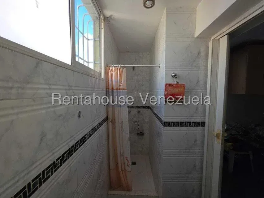 JI 27-5384. EN VENTA APARTAMENTO DE 130M2 UBICADO EN LA URBINA. - 18