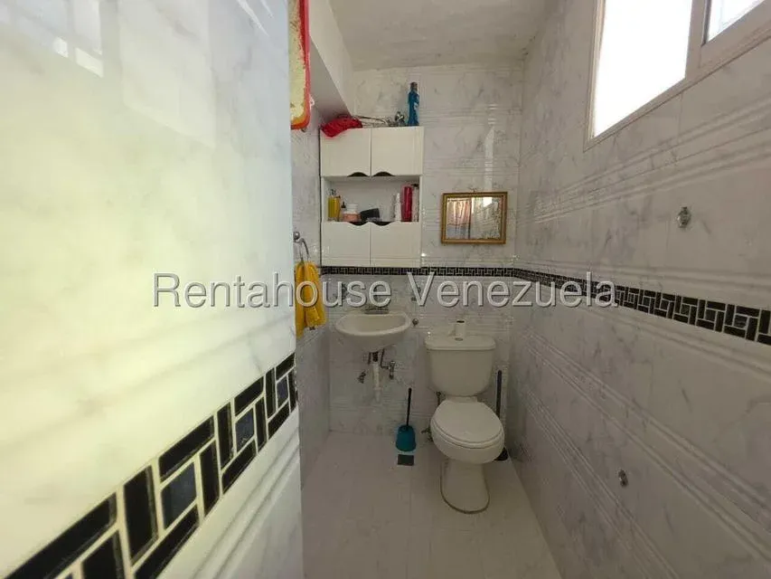JI 27-5384. EN VENTA APARTAMENTO DE 130M2 UBICADO EN LA URBINA. - 19