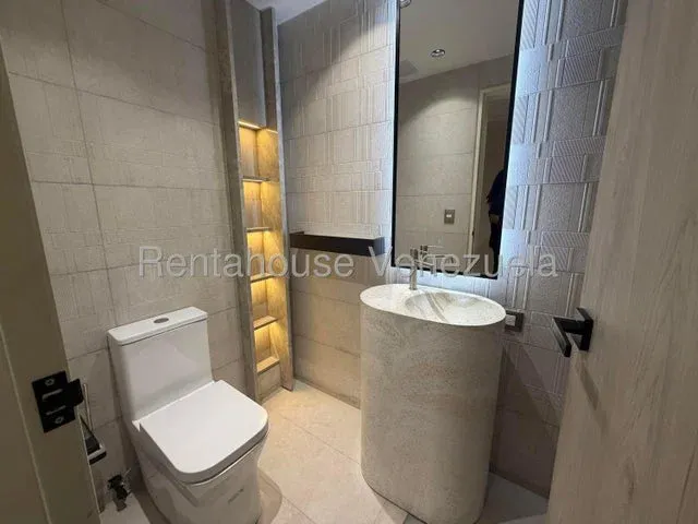 JI 27-4228. ALQUILER DE OFICINA COMERCIAL DE 199m2 UBICADO EN LAS MARCEDES. - 9