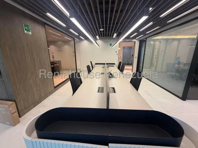 JI 27-4228. ALQUILER DE OFICINA COMERCIAL DE 199m2 UBICADO EN LAS MARCEDES. - 17