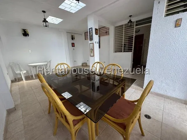 JI 27-6048. EN VENTA CASA DE 420M2 (2 NIVELES) UBICADA EN ALTO PRADO - 10