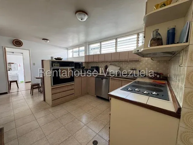 JI 27-6048. EN VENTA CASA DE 420M2 (2 NIVELES) UBICADA EN ALTO PRADO - 15