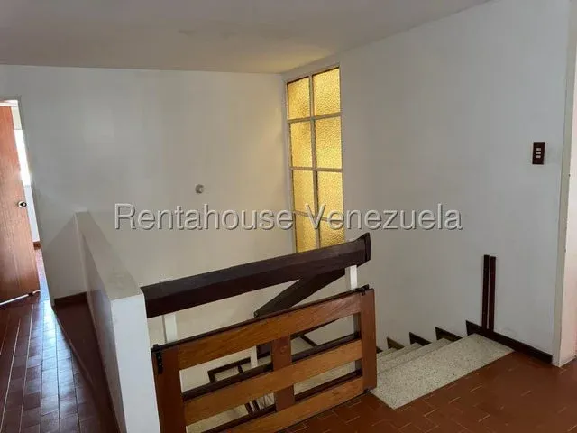 JI 27-6048. EN VENTA CASA DE 420M2 (2 NIVELES) UBICADA EN ALTO PRADO - 20