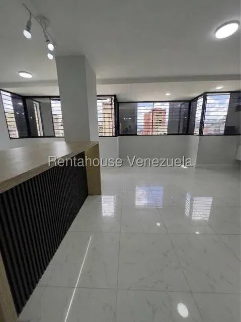 JI 27-6229. EN VENTA APARTAMENTO DE 100M2 REMODELADO, UBICADO EN LA ZONA DE CHACAO. - 6