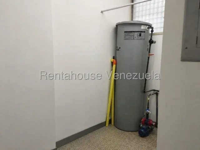 Alquiler de local comercial en CC. La tahona - 8